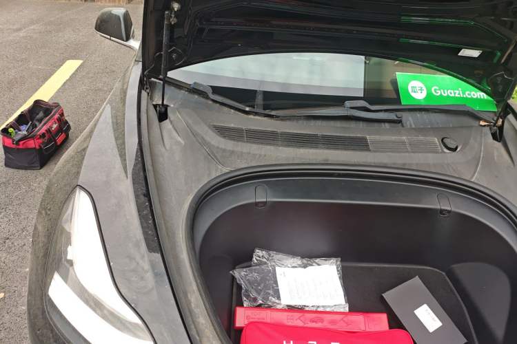Used Tesla Model 3 2019 Long-Range Rear-Wheel-Drive Version Engine Bay Right