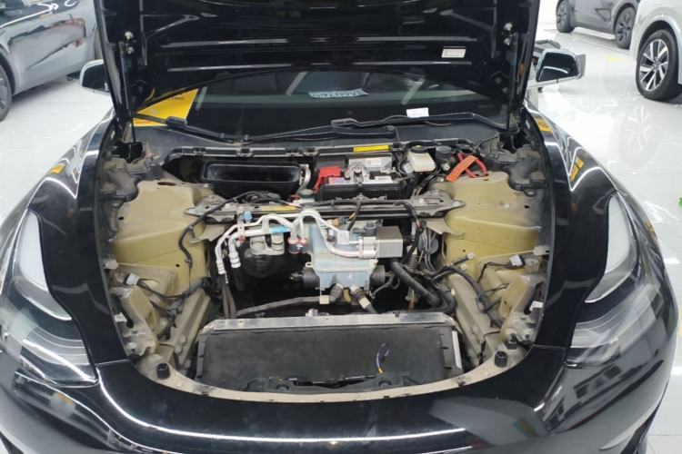 Used Tesla Model 3 2019 Long-Range Rear-Wheel-Drive Version Engine Bay