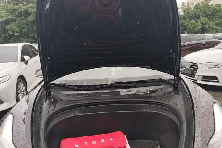 Used Tesla Model 3 2019 Long-Range Rear-Wheel-Drive Version Engine Bay