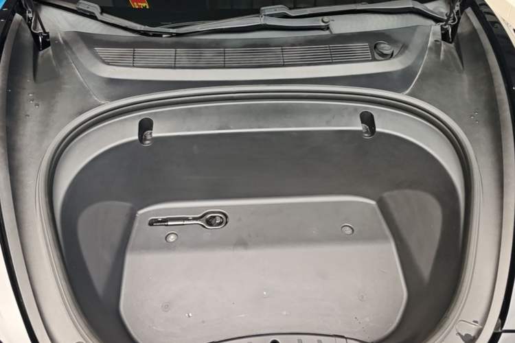 Used Tesla Model 3 2019 Standard Range Rear-Drive Upgraded Version Engine Bay