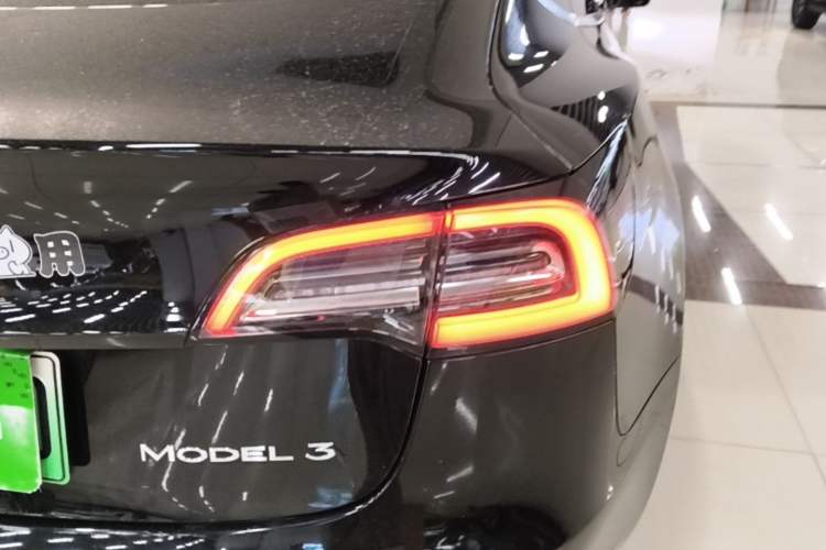 Used Tesla Model 3 2019 Standard Range Rear-Drive Upgraded Version Exterior 2