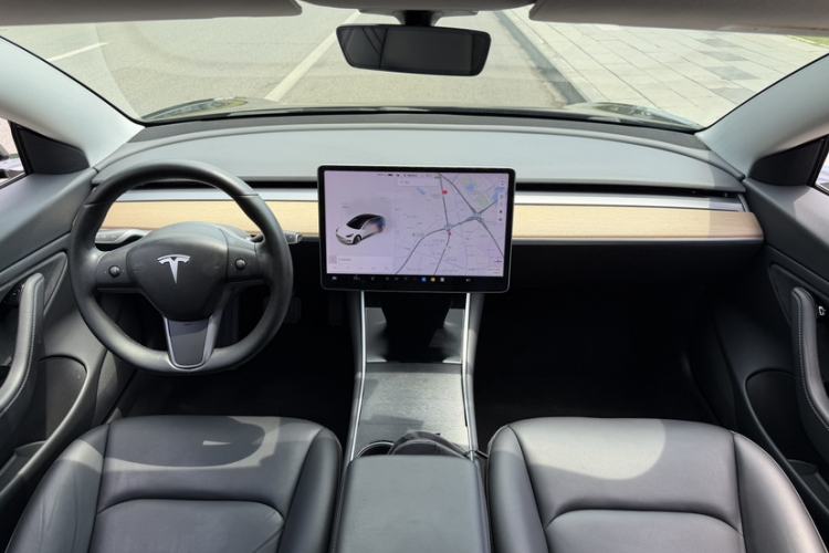 Used Tesla Model 3 2019 Long-Range All-Wheel-Drive Version Exterior 2