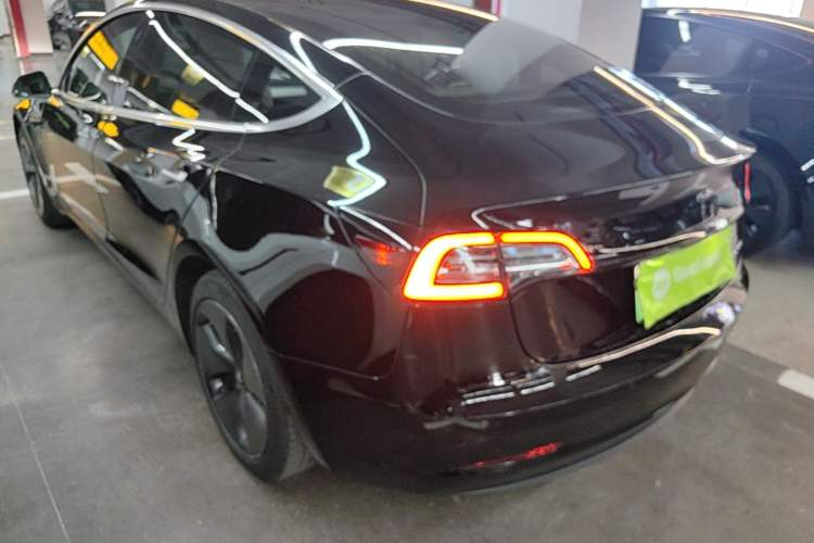 Used Tesla Model 3 2019 Long-Range All-Wheel-Drive Version Exterior 2