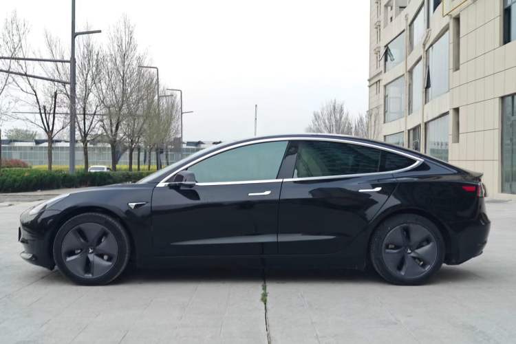 Used Tesla Model 3 2019 Standard Range Rear-Drive Upgraded Version Exterior 3