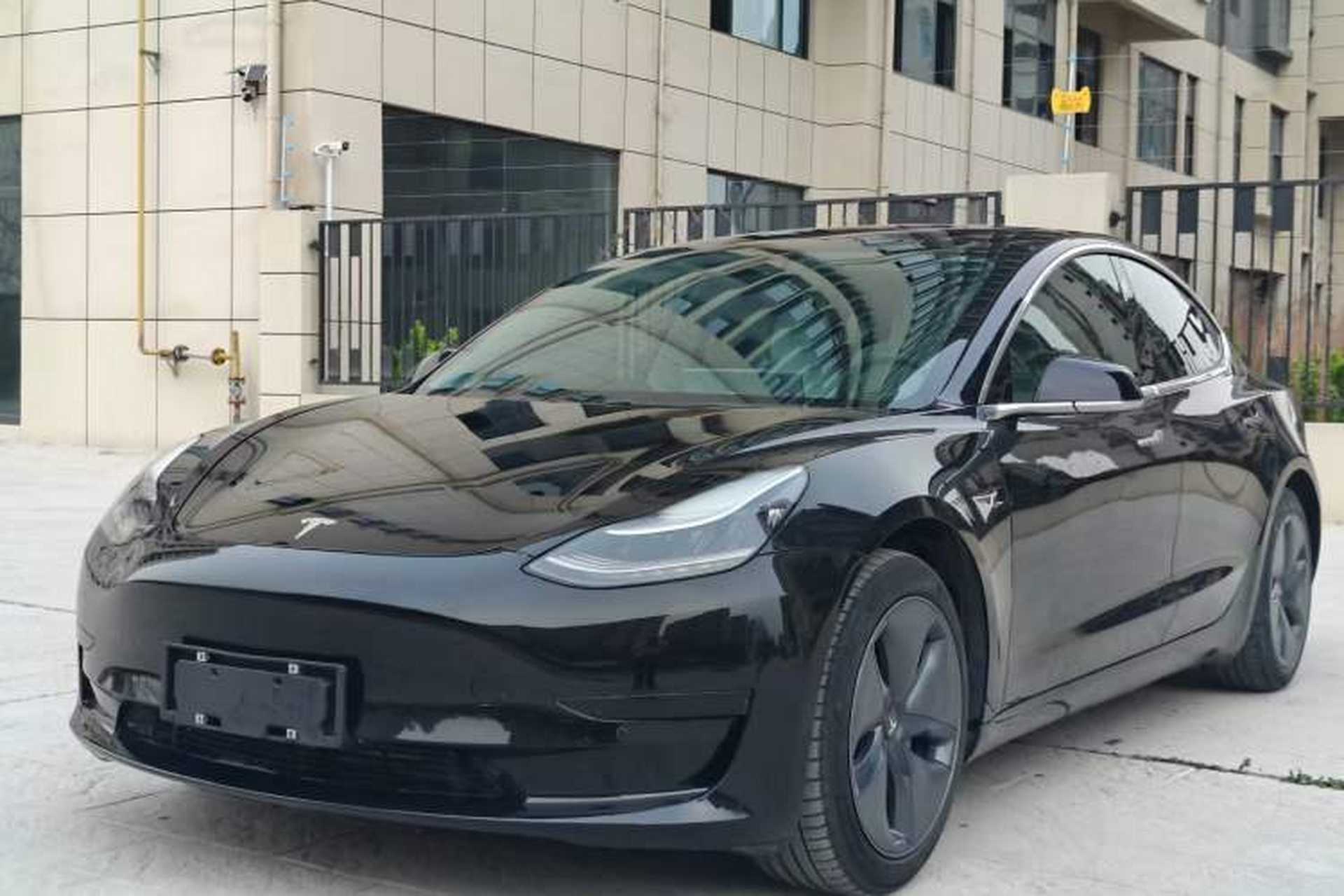 Used Tesla Model 3 2019 Standard Range Rear-Drive Upgraded Version Exterior 4