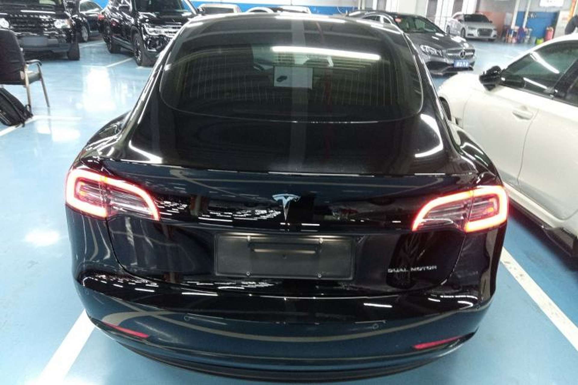 Used Tesla Model 3 2019 Long-Range All-Wheel-Drive Version Exterior 4
