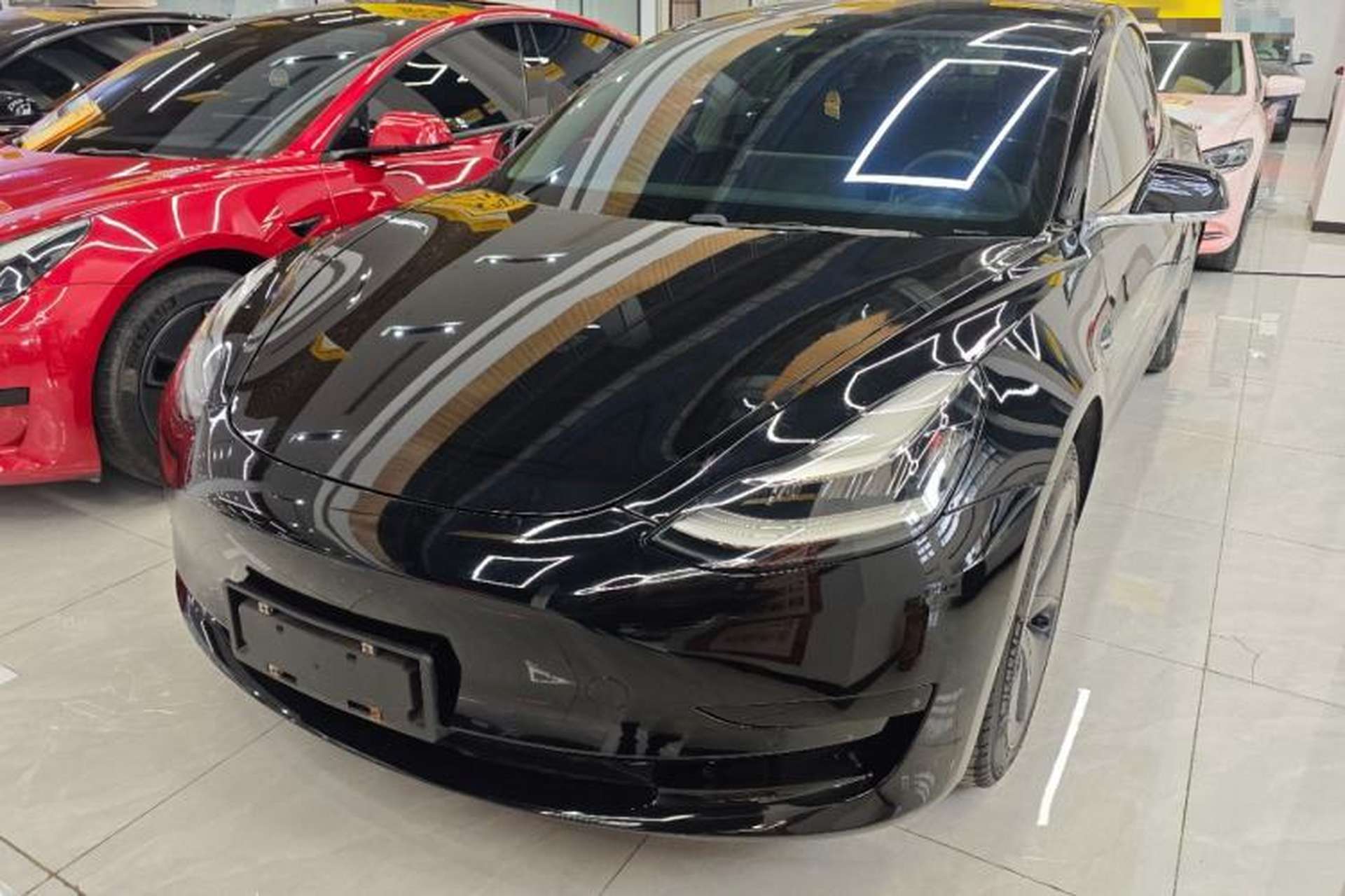 Used Tesla Model 3 2019 Standard Range Rear-Drive Upgraded Version Front Left 45 Deg