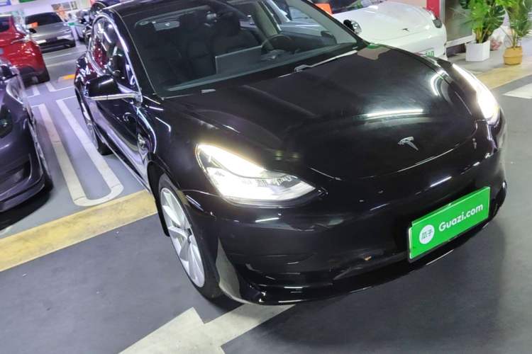 Used Tesla Model 3 2019 Standard Range Rear-Drive Upgraded Version Front Right 45 Deg