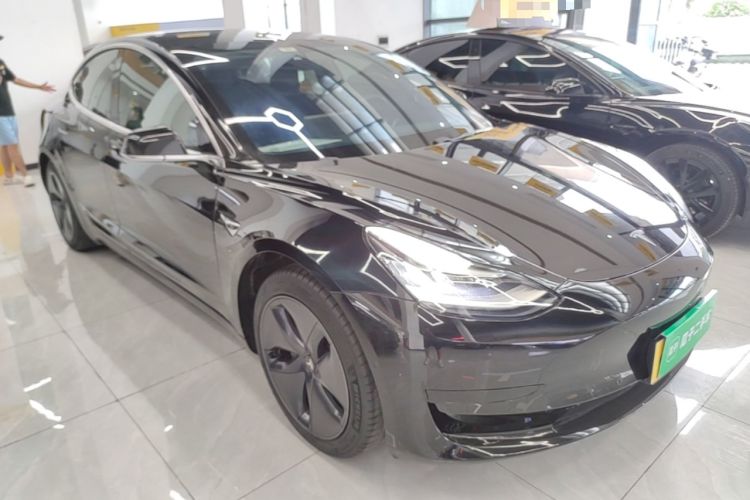 Used Tesla Model 3 2019 Standard Range Rear-Drive Upgraded Version Front Right 45 Deg