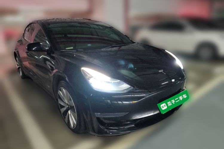 Used Tesla Model 3 2019 Long-Range Rear-Wheel-Drive Version Front Right 45 Deg