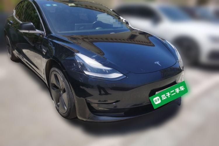 Used Tesla Model 3 2019 Long-Range Rear-Wheel-Drive Version Front Right 45 Deg