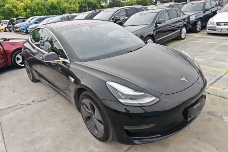 Used Tesla Model 3 2019 Long-Range All-Wheel-Drive Version Front Right 45 Deg