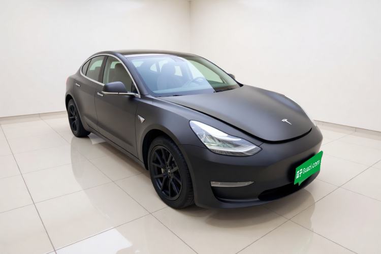 Used Tesla Model 3 2019 Long-Range Rear-Wheel-Drive Version Front Right 45 Deg