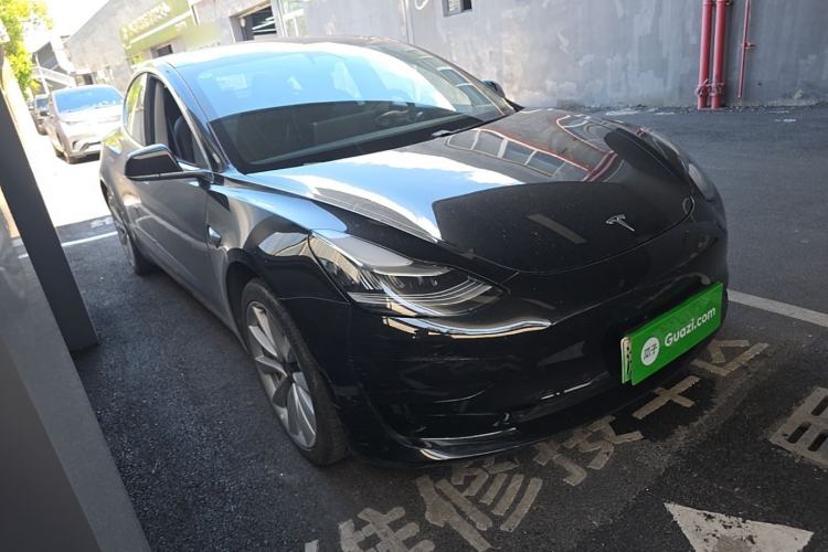 Used Tesla Model 3 2019 Standard Range Rear-Drive Upgraded Version Front Right 45 Deg