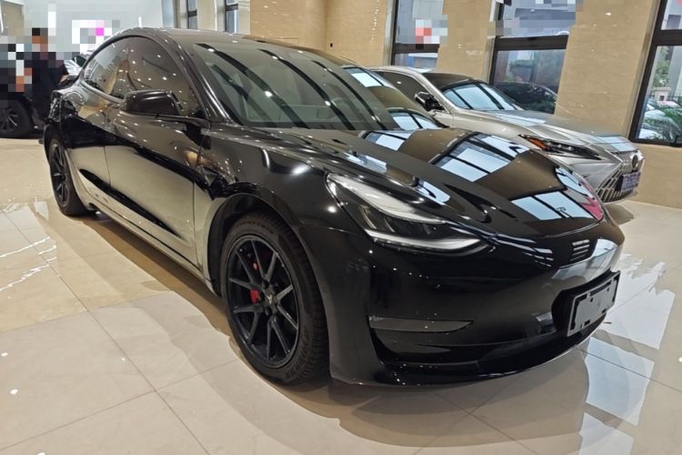 Used Tesla Model 3 2019 Long-Range All-Wheel-Drive Version Front Right 45 Deg