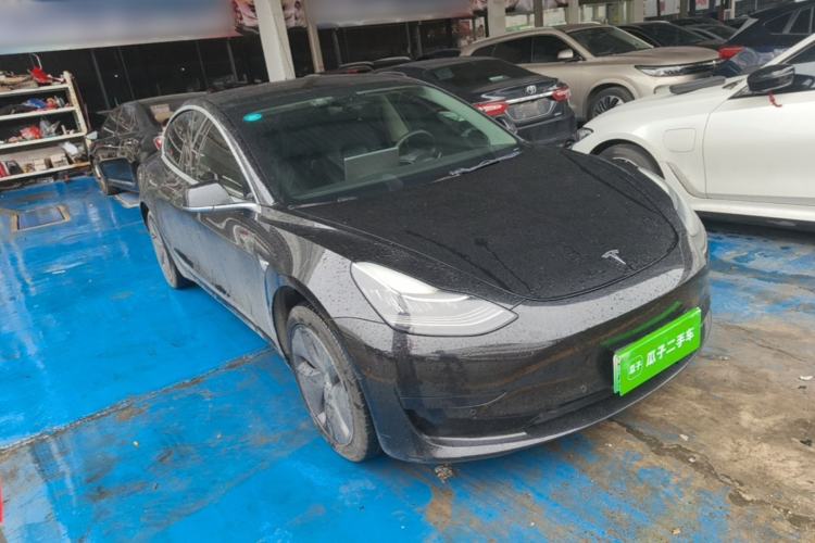 Used Tesla Model 3 2019 Standard Range Rear-Drive Upgraded Version Front Right 45 Deg