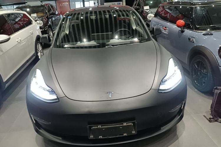 Used Tesla Model 3 2019 Long-Range All-Wheel-Drive Version Front