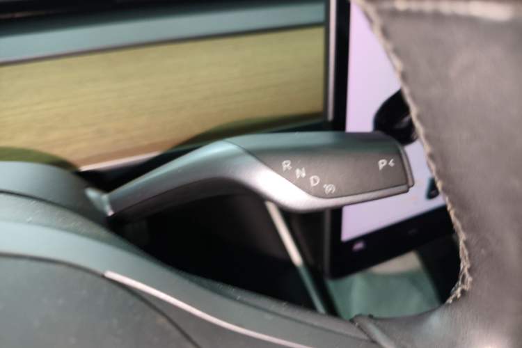 Used Tesla Model 3 2019 Performance High-Performance All-Wheel-Drive Version Gear Lever