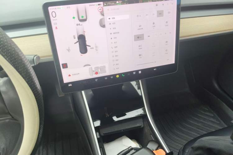 Used Tesla Model 3 2019 Standard Range Rear-Wheel Drive Upgraded Version (60 kWh) Instrument Cluster