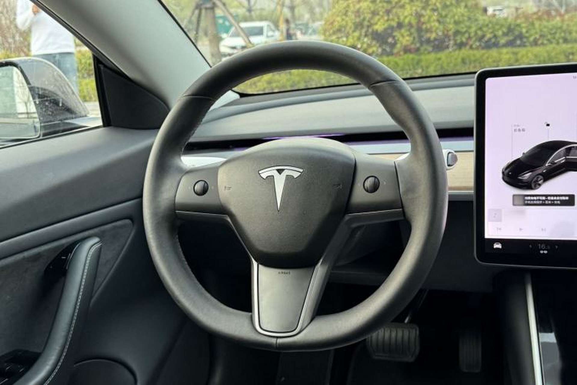 Used Tesla Model 3 2019 Standard Range Rear-Wheel Drive Upgraded Version (52 kWh) Interior 1