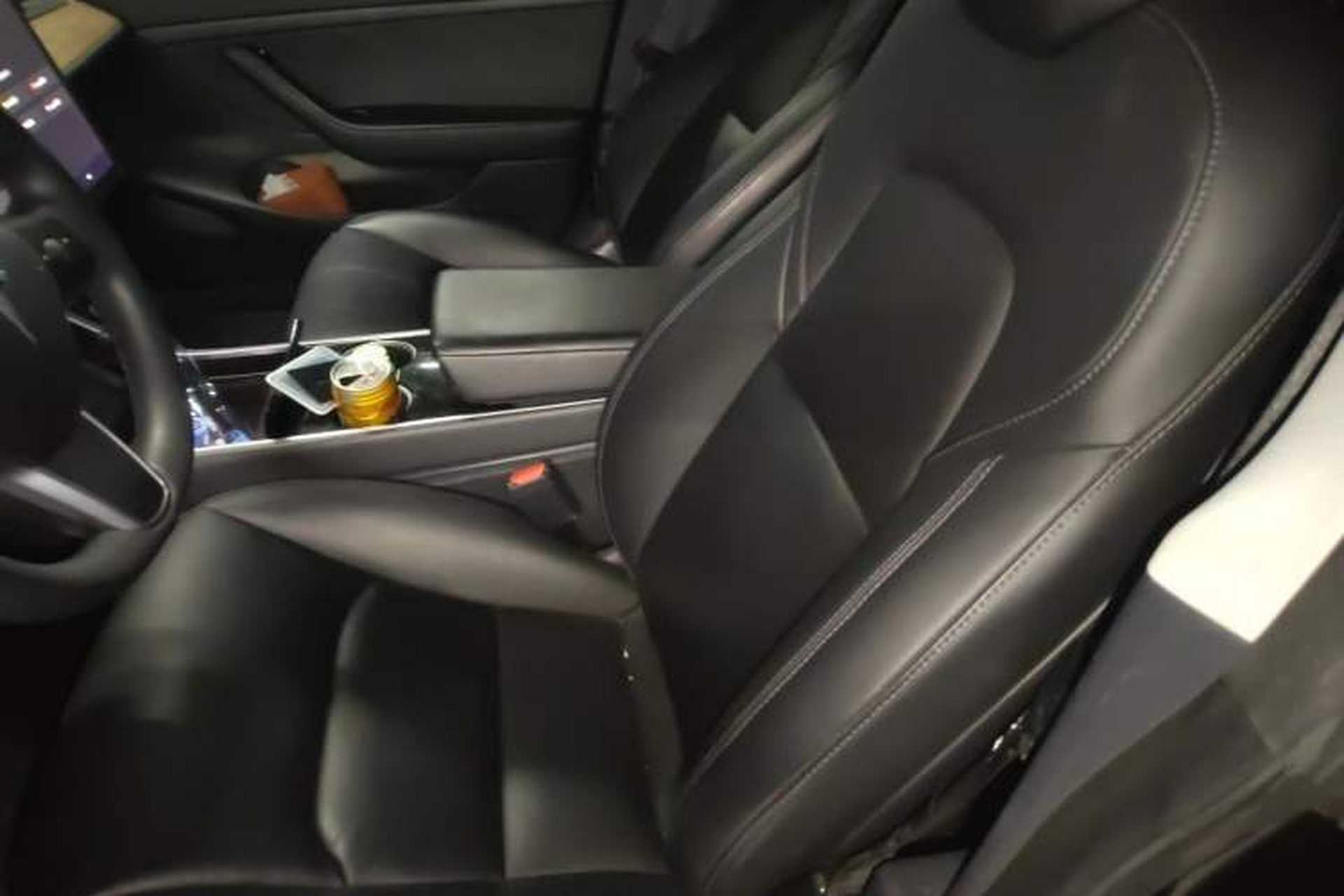 Used Tesla Model 3 2019 Standard Range Rear-Drive Upgraded Version Interior 3