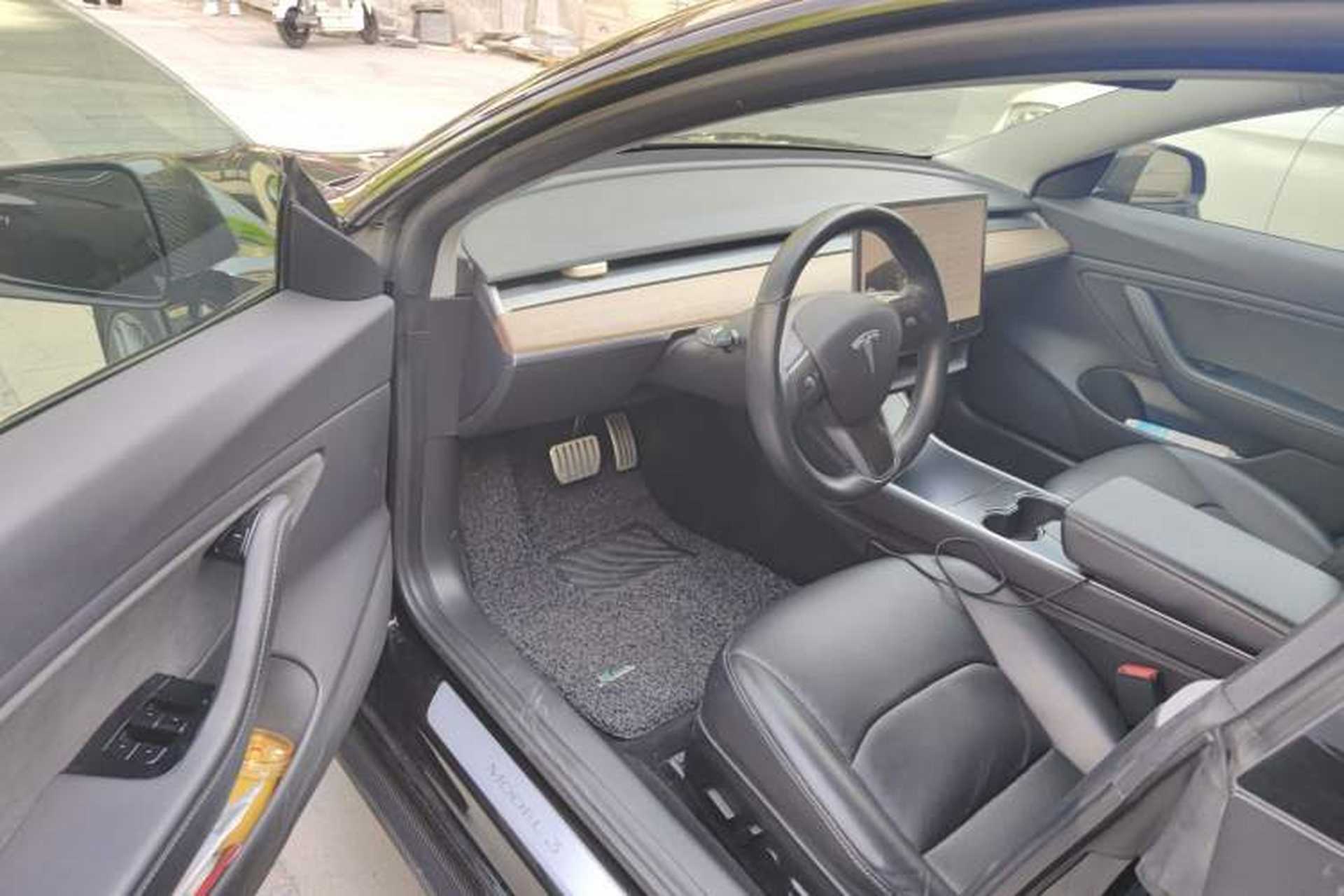 Used Tesla Model 3 2019 Performance High-Performance All-Wheel-Drive Version Interior 3