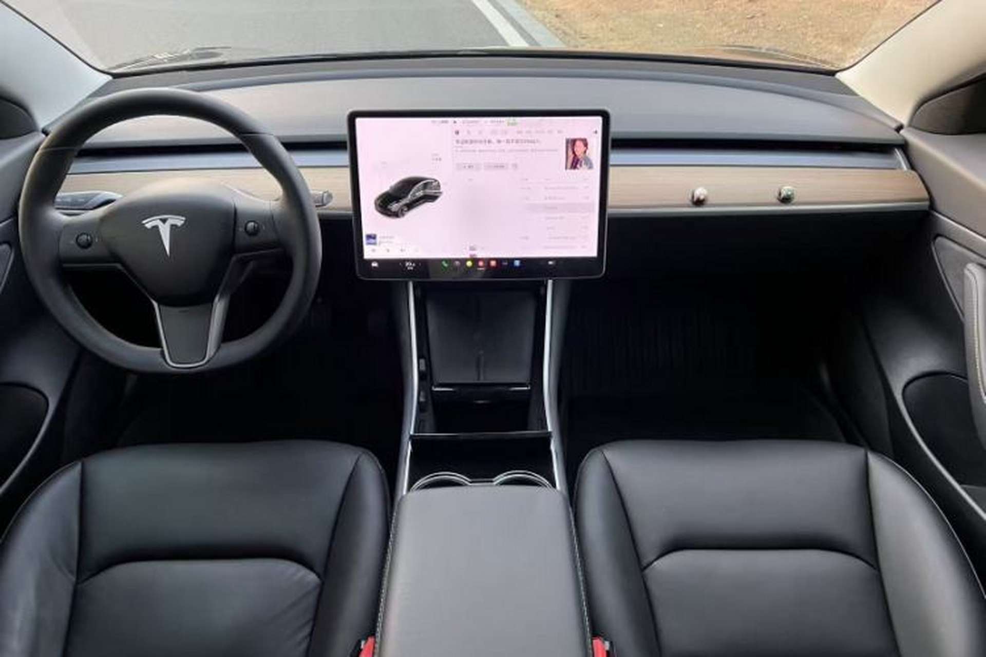 Used Tesla Model 3 2019 Standard Range Rear-Drive Upgraded Version Interior 3