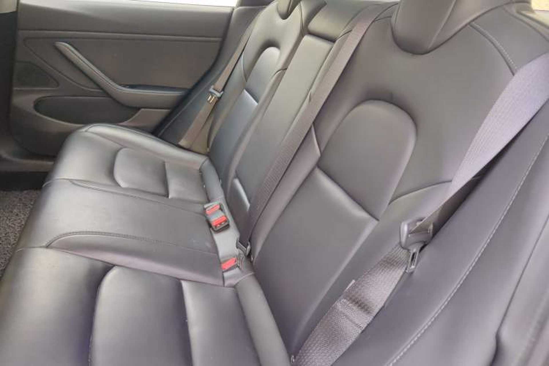 Used Tesla Model 3 2019 Performance High-Performance All-Wheel-Drive Version Interior 4