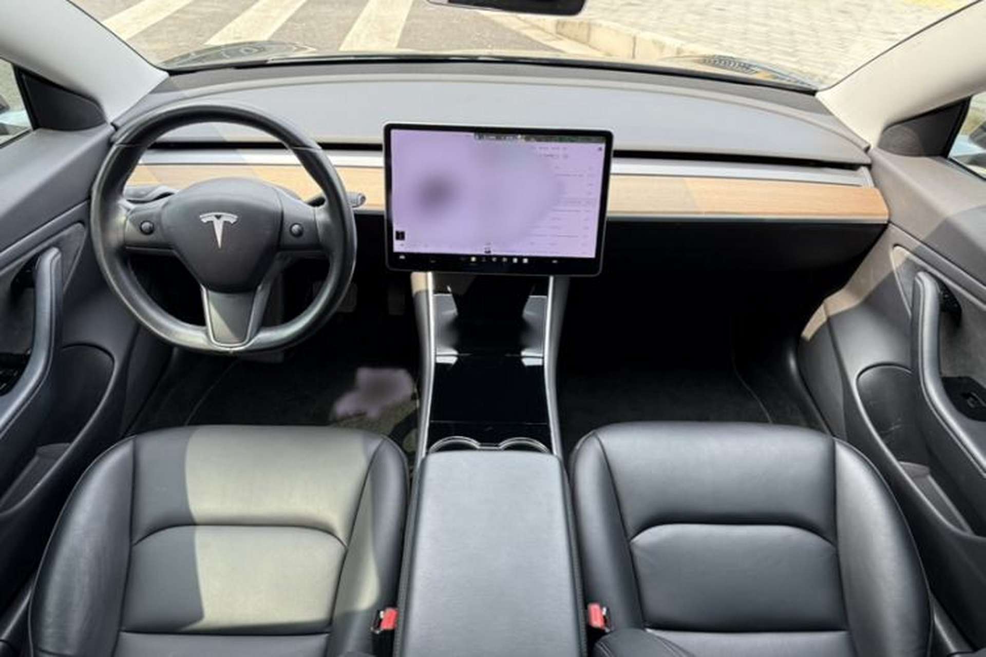 Used Tesla Model 3 2019 Long-Range Rear-Wheel-Drive Version Interior 5