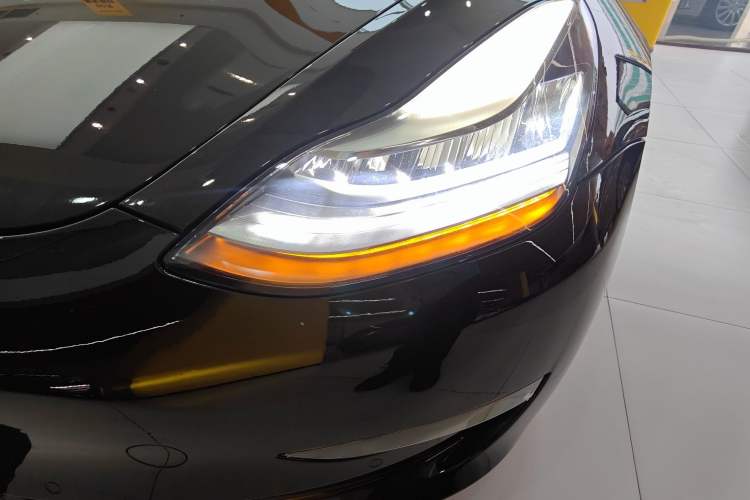 Used Tesla Model 3 2019 Long-Range All-Wheel-Drive Version Left Front Headlight