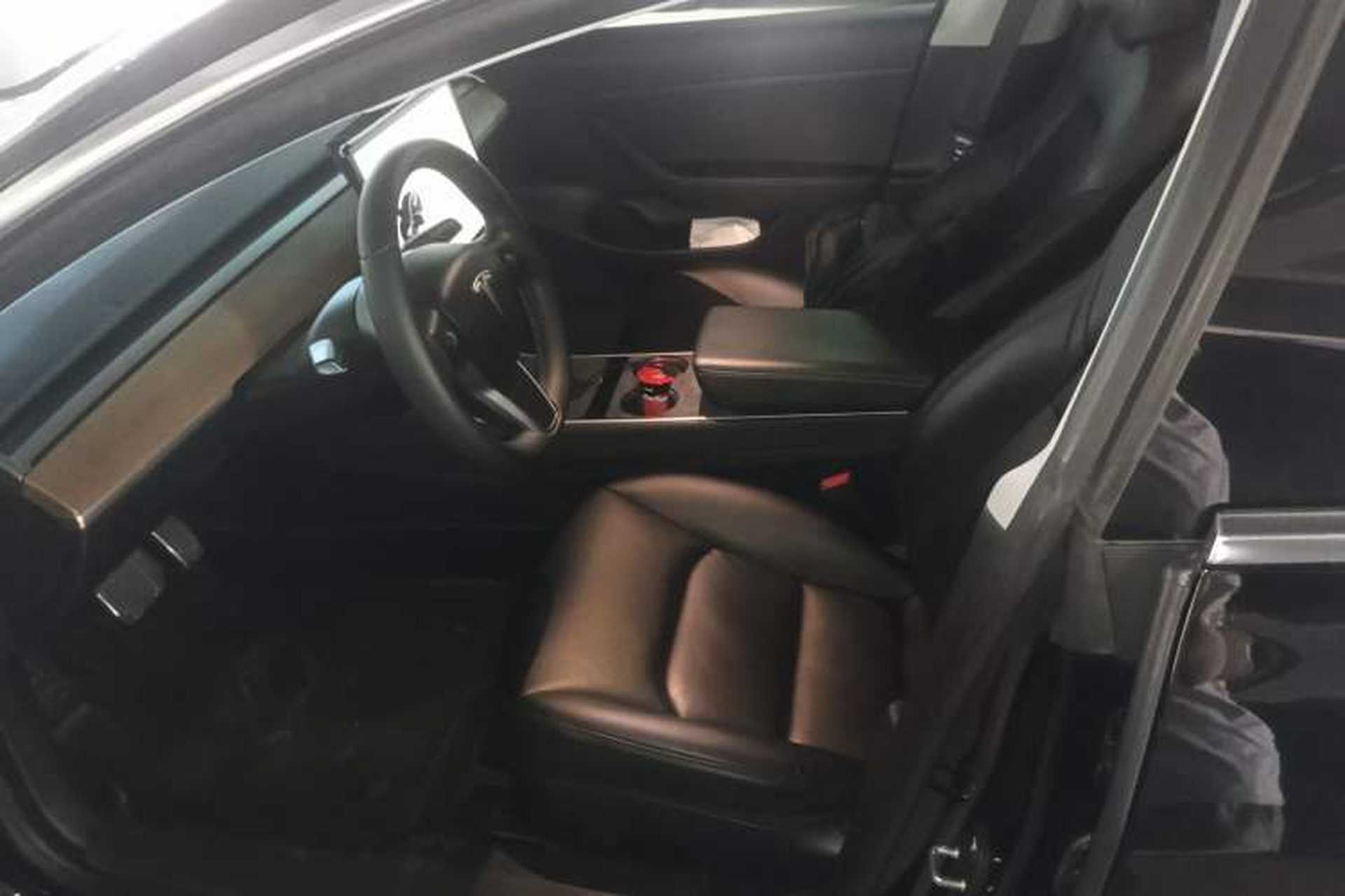 Used Tesla Model 3 2019 Standard Range Rear-Drive Upgraded Version Left Front Seat