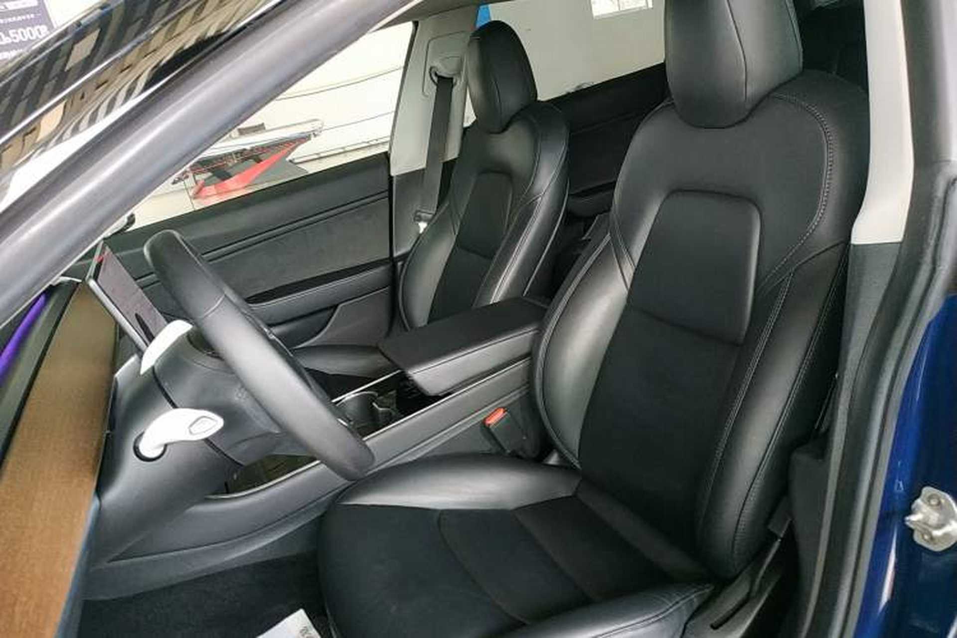 Used Tesla Model 3 2019 Standard Range Rear-Wheel Drive Upgraded Version (52 kWh) Left Front Seat