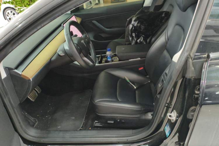 Used Tesla Model 3 2019 Performance High-Performance All-Wheel-Drive Version Left Front Seat