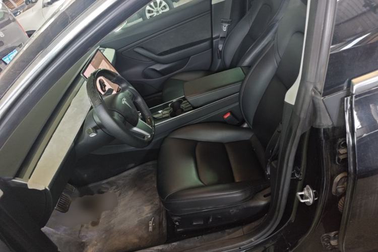 Used Tesla Model 3 2019 Long-Range All-Wheel-Drive Version Left Front Seat