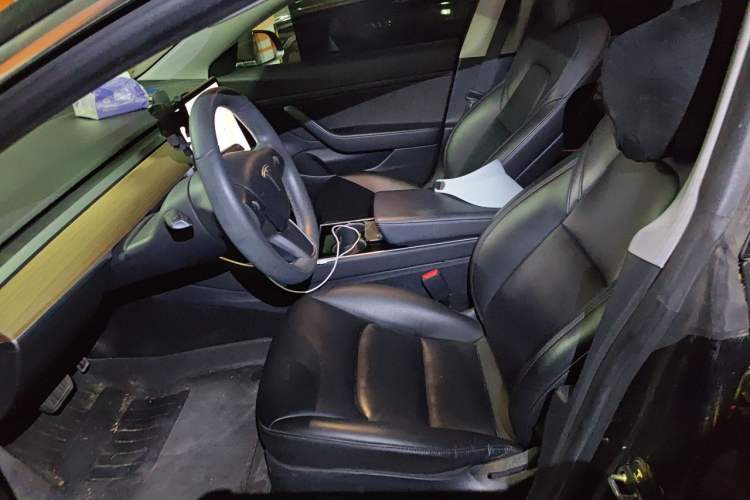 Used Tesla Model 3 2019 Standard Range Rear-Drive Upgraded Version Left Front Seat