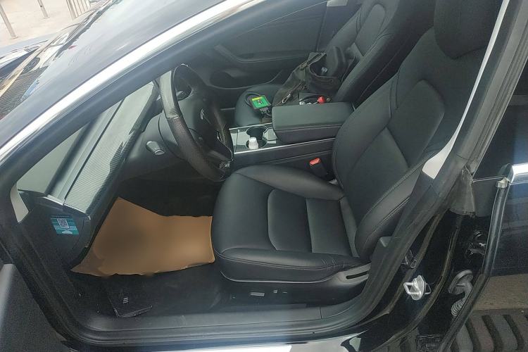 Used Tesla Model 3 2019 Long-Range All-Wheel-Drive Version Left Front Seat