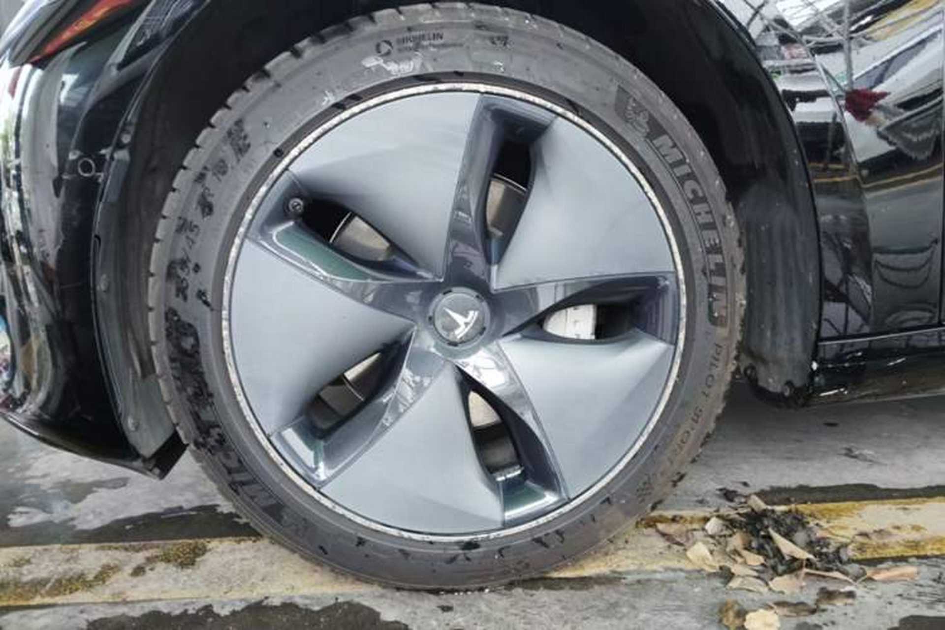 Used Tesla Model 3 2019 Standard Range Rear-Drive Upgraded Version Left Front Wheel Hub