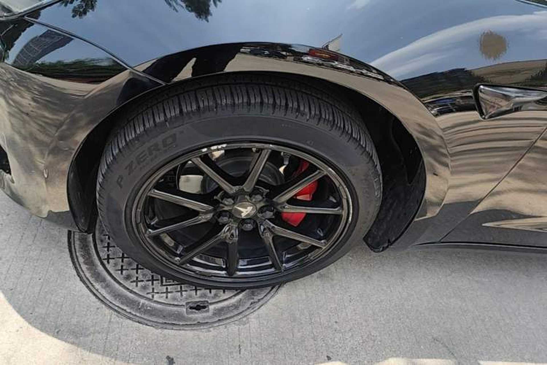 Used Tesla Model 3 2019 Standard Range Rear-Drive Upgraded Version Left Front Wheel Hub