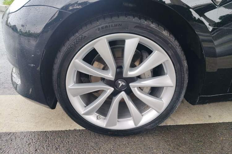 Used Tesla Model 3 2019 Standard Range Rear-Drive Upgraded Version Left Front Wheel Hub