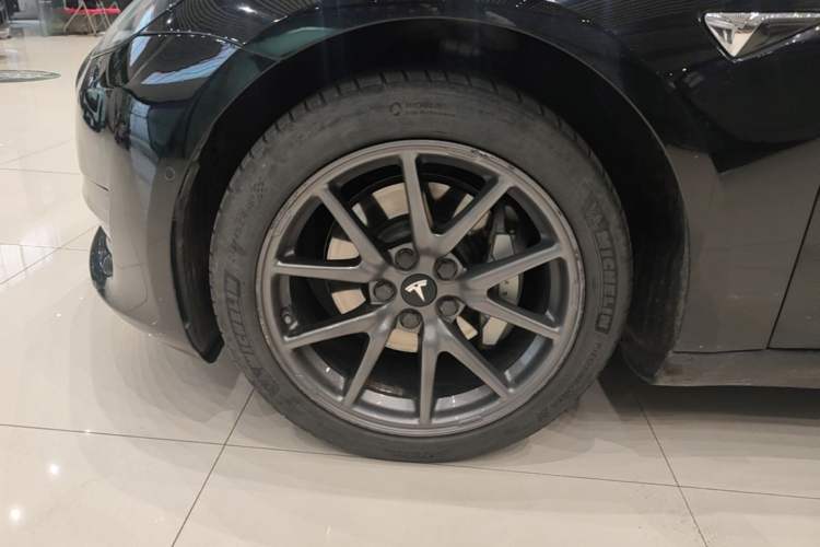 Used Tesla Model 3 2019 Standard Range Rear-Drive Upgraded Version Left Front Wheel Hub