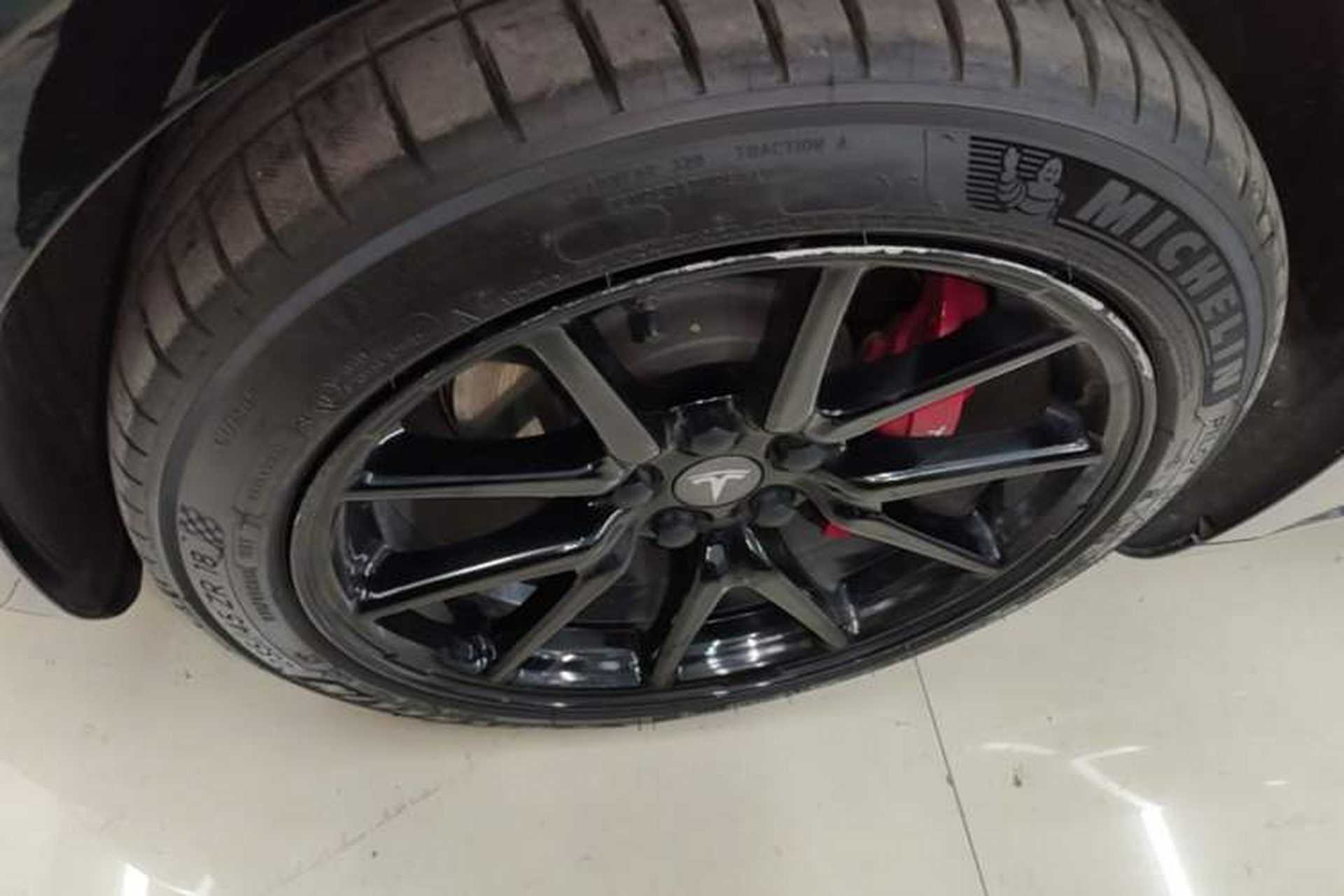 Used Tesla Model 3 2019 Standard Range Rear-Drive Upgraded Version Left Front Wheel Hub
