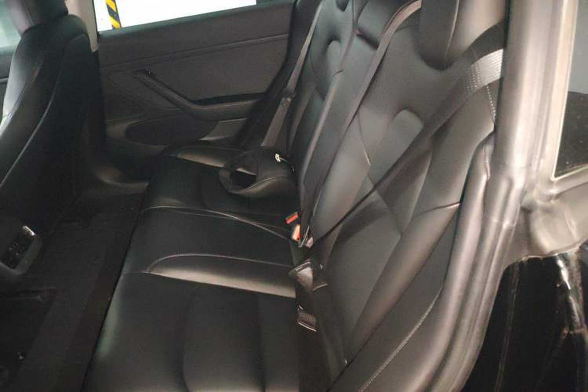 Used Tesla Model 3 2019 Standard Range Rear-Drive Upgraded Version Left Rear Seat