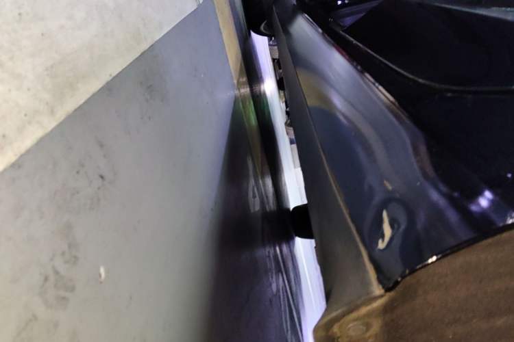 Used Tesla Model 3 2019 Standard Range Rear-Drive Upgraded Version Left Side Sill