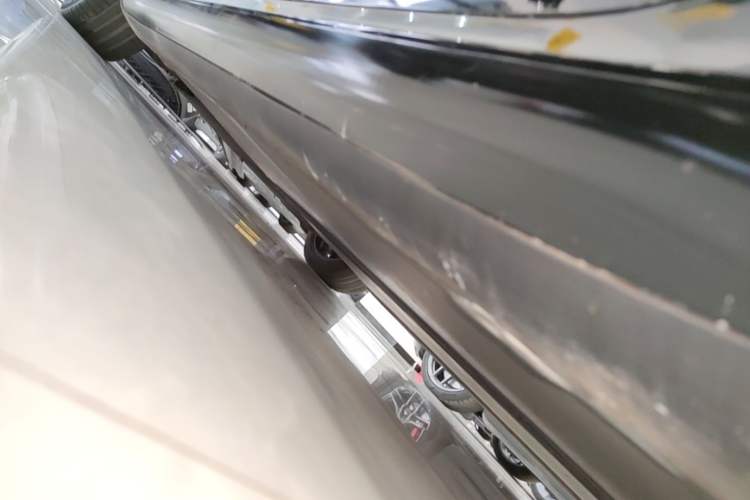 Used Tesla Model 3 2019 Standard Range Rear-Drive Upgraded Version Left Side Sill