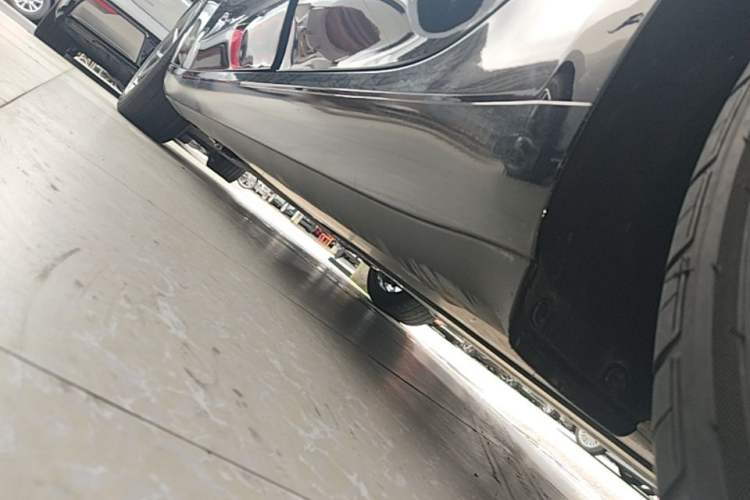 Used Tesla Model 3 2019 Standard Range Rear-Drive Upgraded Version Left Side Sill