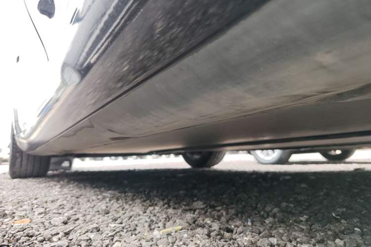 Used Tesla Model 3 2019 Standard Range Rear-Drive Upgraded Version Left Side Sill