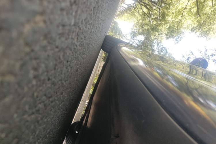 Used Tesla Model 3 2019 Long-Range Rear-Wheel-Drive Version Left Side Sill