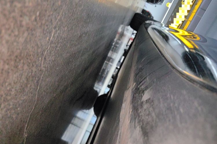 Used Tesla Model 3 2019 Long-Range All-Wheel-Drive Version Left Side Sill
