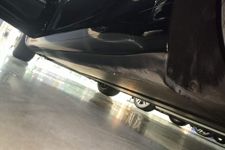 Used Tesla Model 3 2019 Standard Range Rear-Drive Upgraded Version Left Side Sill