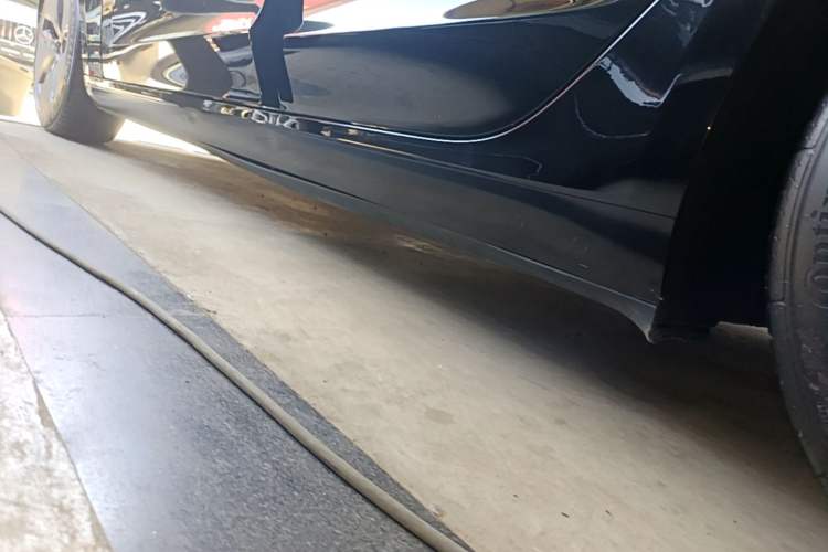 Used Tesla Model 3 2019 Standard Range Rear-Drive Upgraded Version Left Side Sill